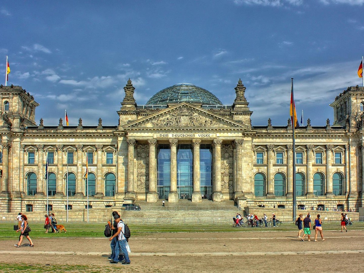 crea una societa di crowdfunding in germania