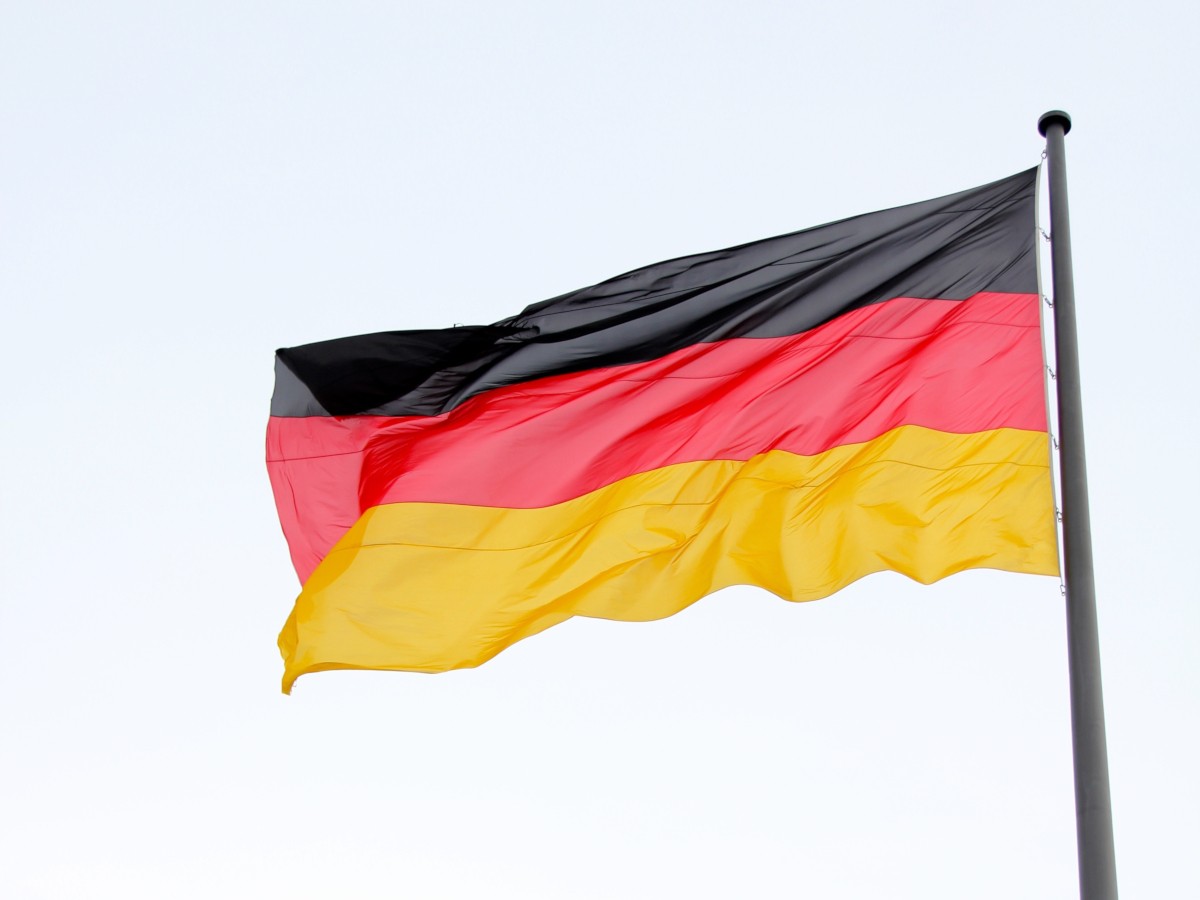 crea una societa horeca in germania